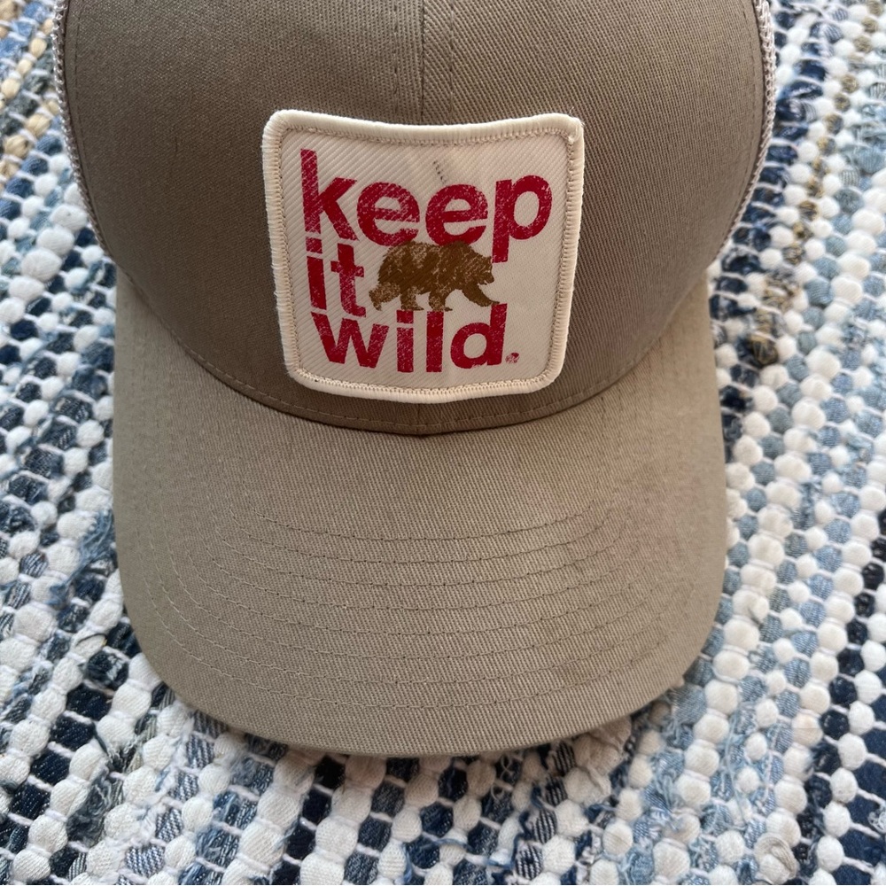 Columbia Keep It Wild Fitted Hat Unisex Bear - Picture 6 of 6